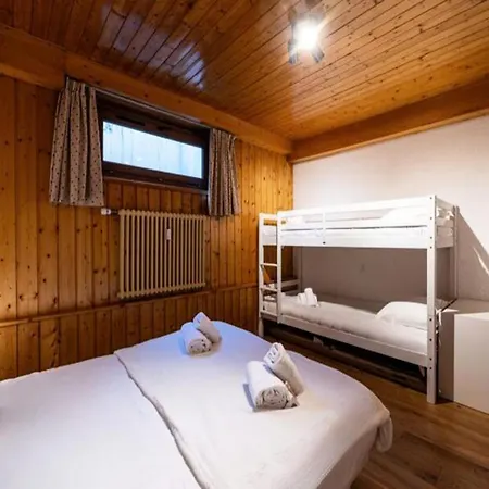 Apartment For 10 People Megeve